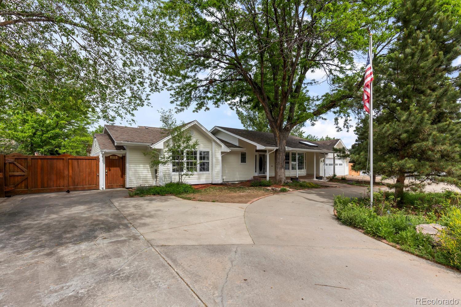 Fairview Heights Littleton Home | MLS #: 80618158027 S Dover Street, Littleton Beds: 3 Baths: 2 Price: $775,000