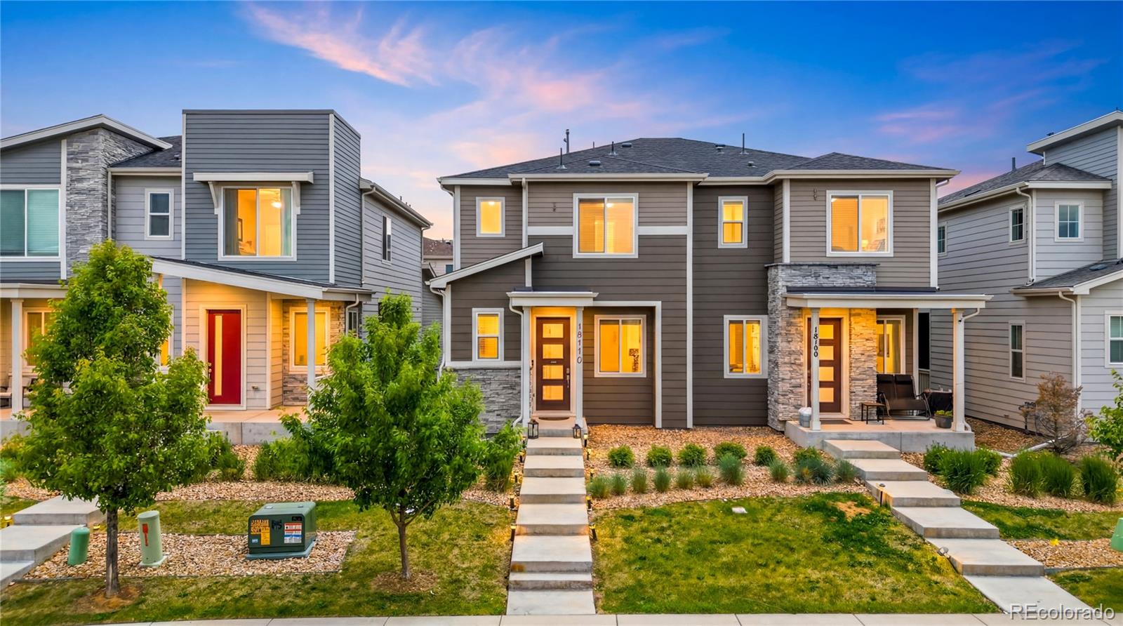  Commerce City Home | MLS #: 687941818110 E 96th Place, Commerce City Beds: 3 Baths: 3 Price: $390,000