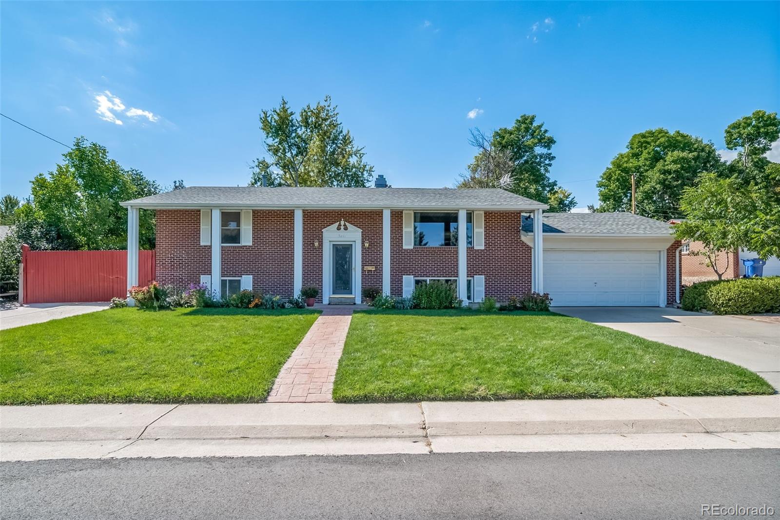  Littleton Home | MLS #: 86989295247 S Mabre Court, Littleton Beds: 4 Baths: 3 Price: $595,000
