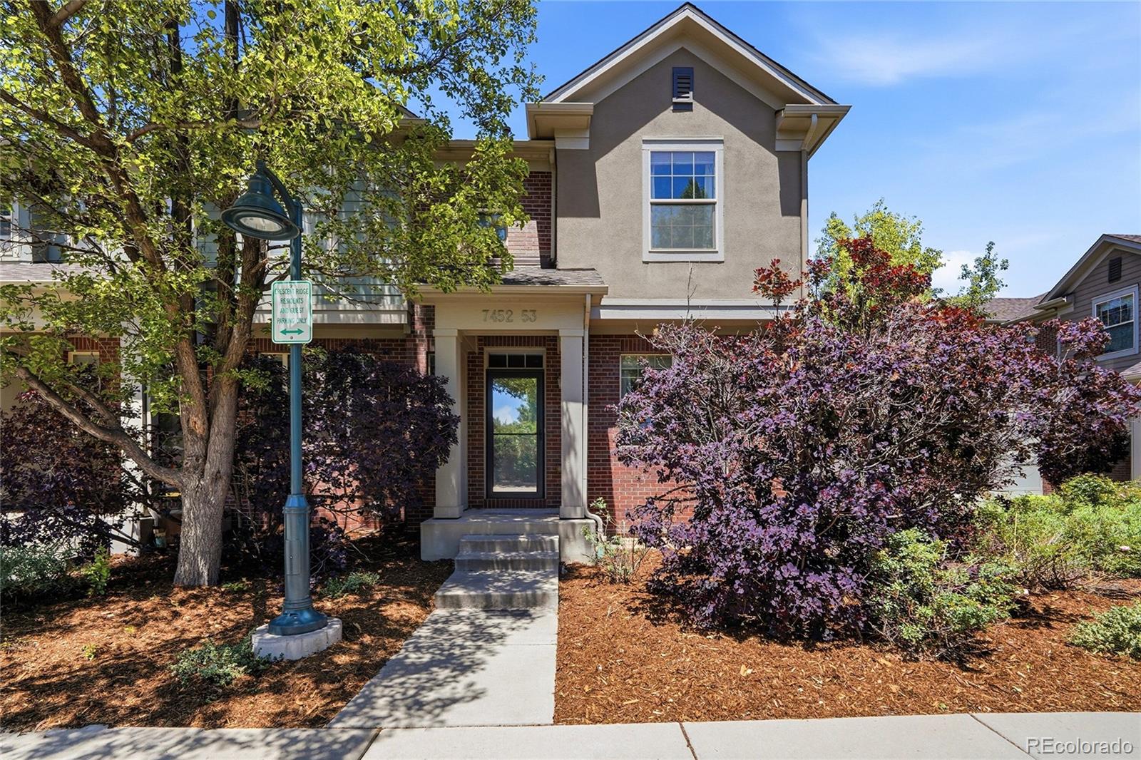  Denver Condo / Townhome | MLS #: 90432997452 E 8th Avenue 53, Denver Beds: 3 Baths: 3 Price: $530,000