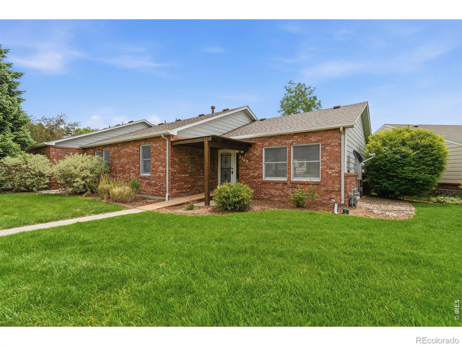 4262  pin oak drive, Loveland sold home. Closed on 2026-07-27 for $349,000.