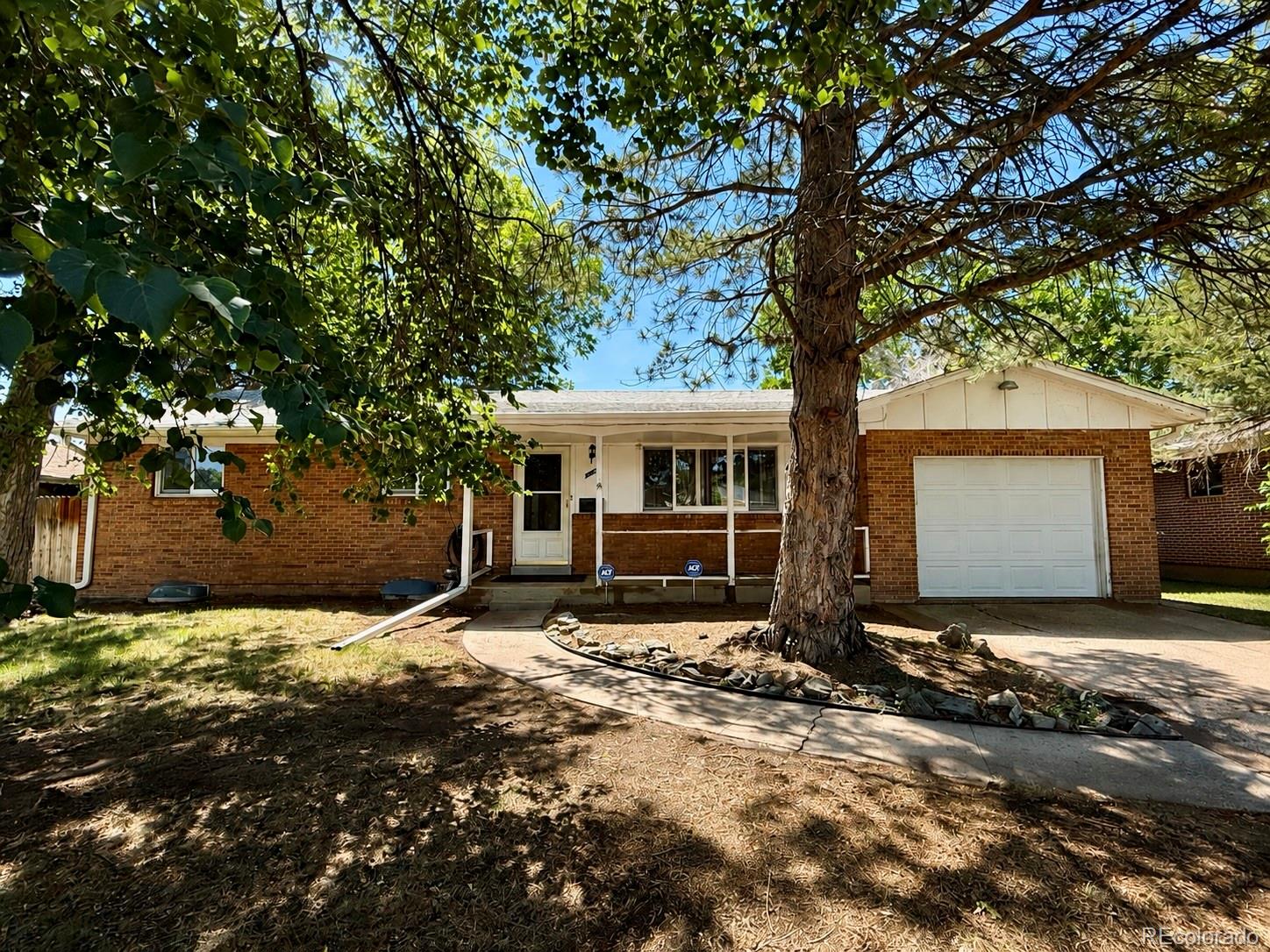 Greenwood Park Lakewood Home | MLS #: 87250411489 S Carr Street, Lakewood Beds: 4 Baths: 3 Price: $499,000