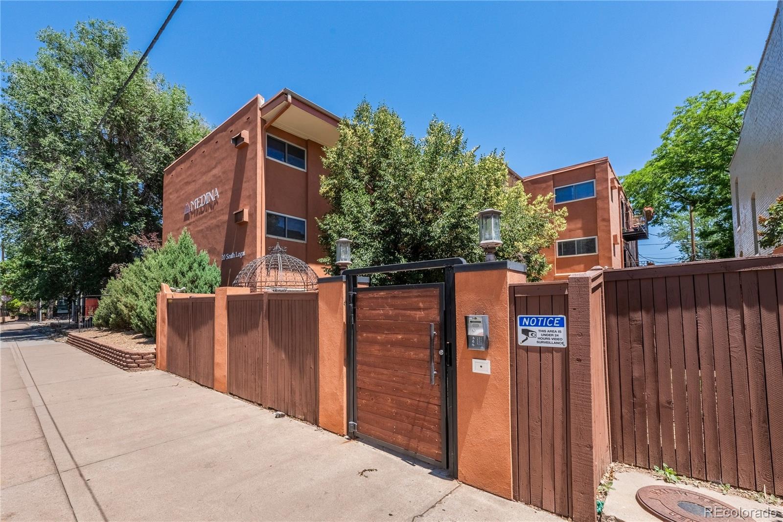 Washington Park Denver Condo / Townhome | MLS #: 319098420 S Logan Street 201, Denver Beds: 2 Baths: 1 Price: $265,000