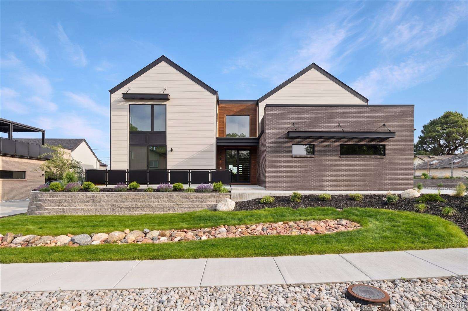  Golden Home | MLS #: 52443233100  Braun Court, Golden Beds: 5 Baths: 5 Price: $2,375,000