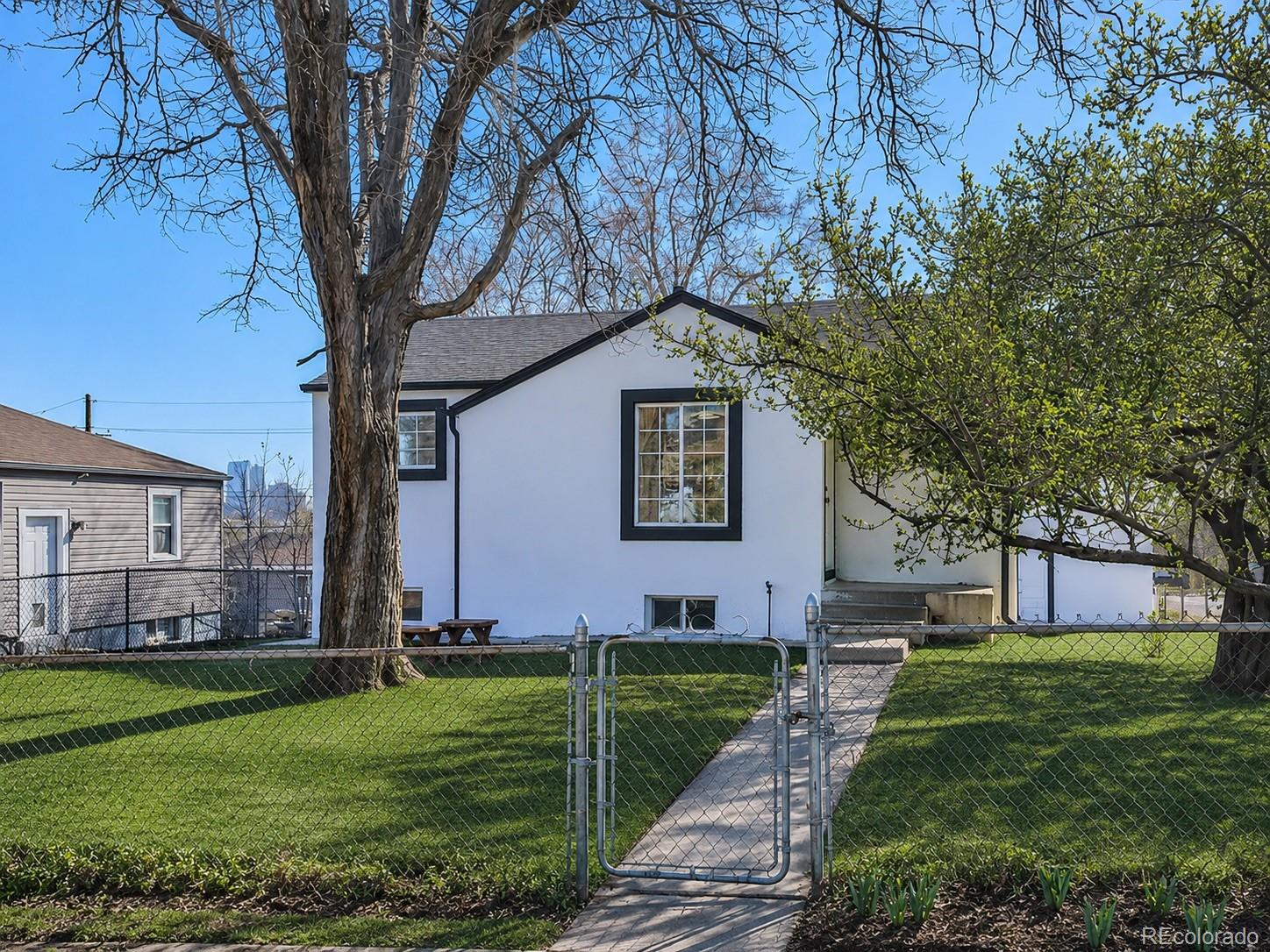 802 julian street, Denver sold home. Closed on 2026-07-24 for $461,000.