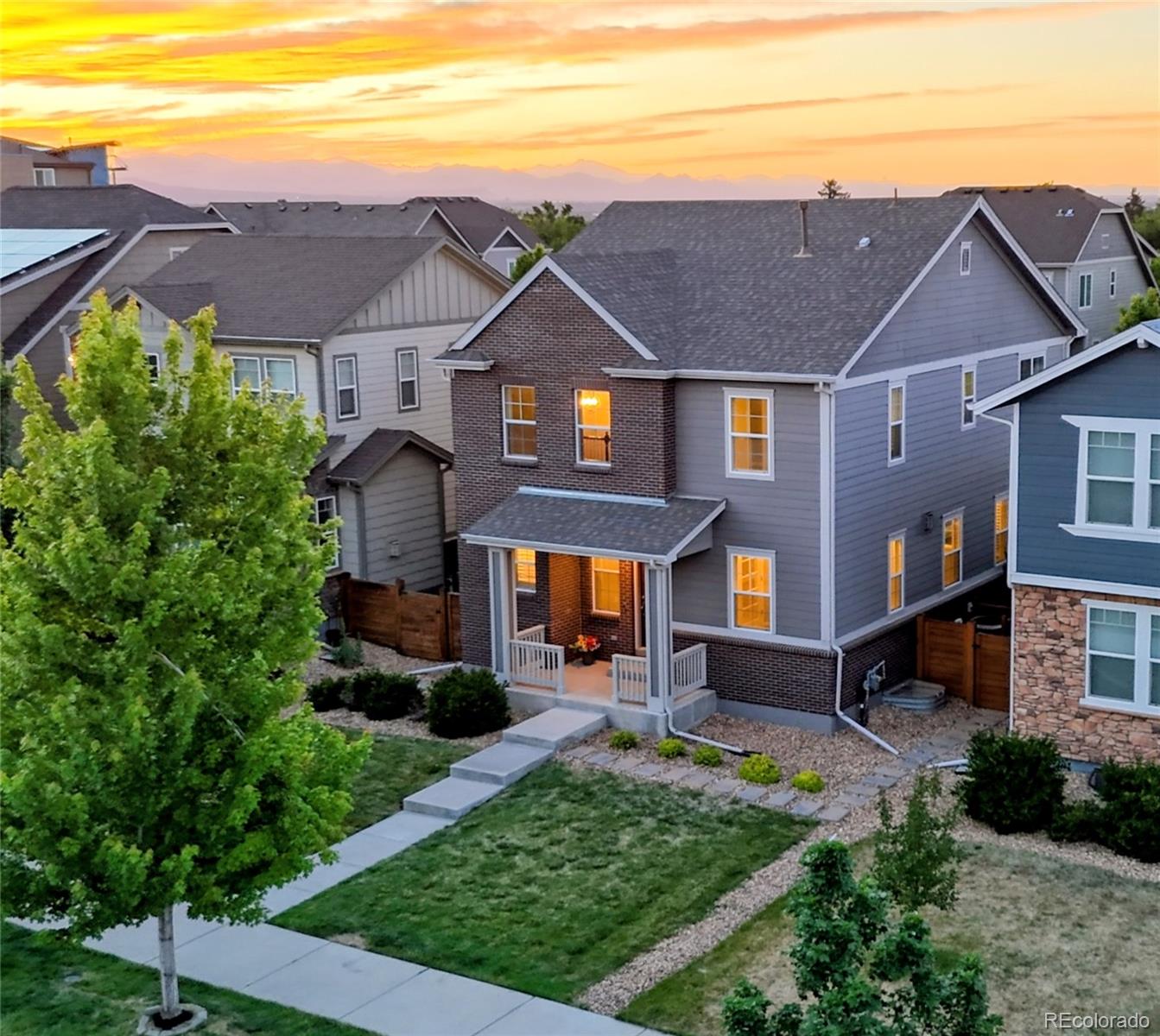  Littleton Home | MLS #: 5629502521 E Hinsdale Avenue, Littleton Beds: 3 Baths: 3 Price: $799,000