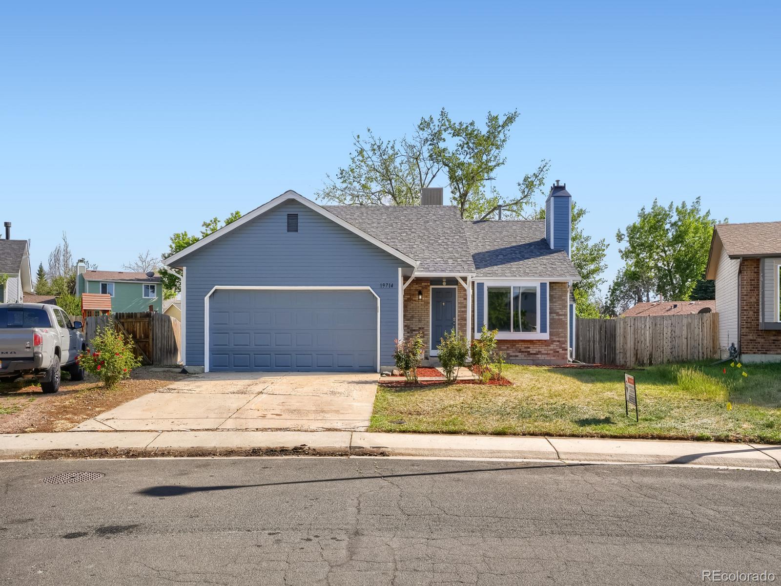 19714 e oxford drive, Aurora sold home. Closed on 2026-09-17 for $436,000.