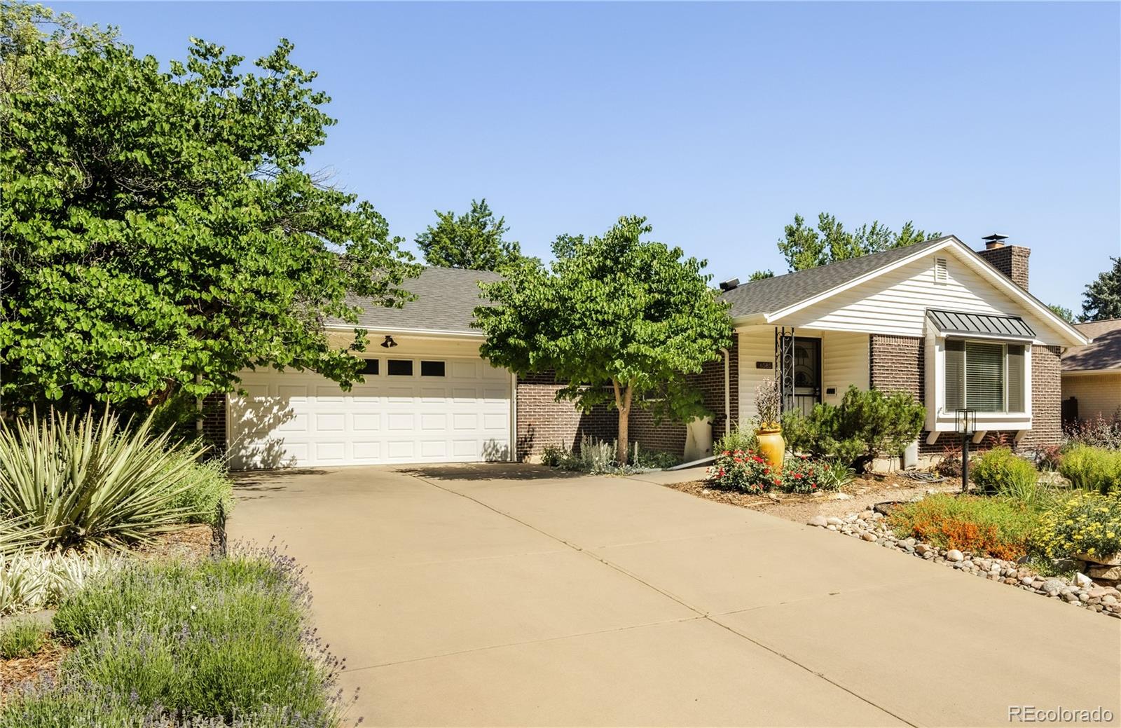 Lynwood Denver Home | MLS #: 18290636585 E Colorado Drive, Denver Beds: 3 Baths: 3 Price: $699,000