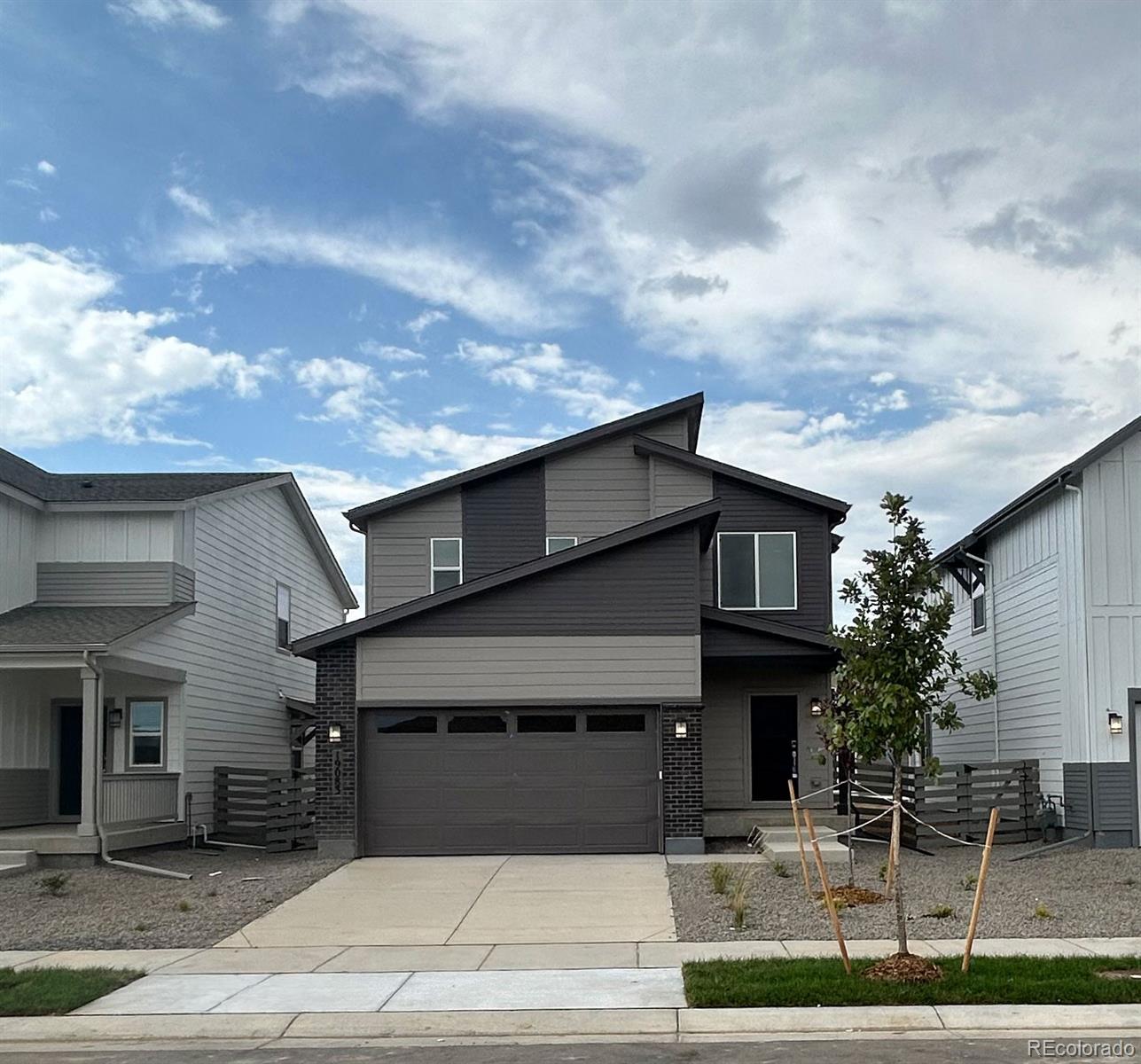 19083 e 93rd place, Commerce City sold home. Closed on 2026-09-30 for $479,990.
