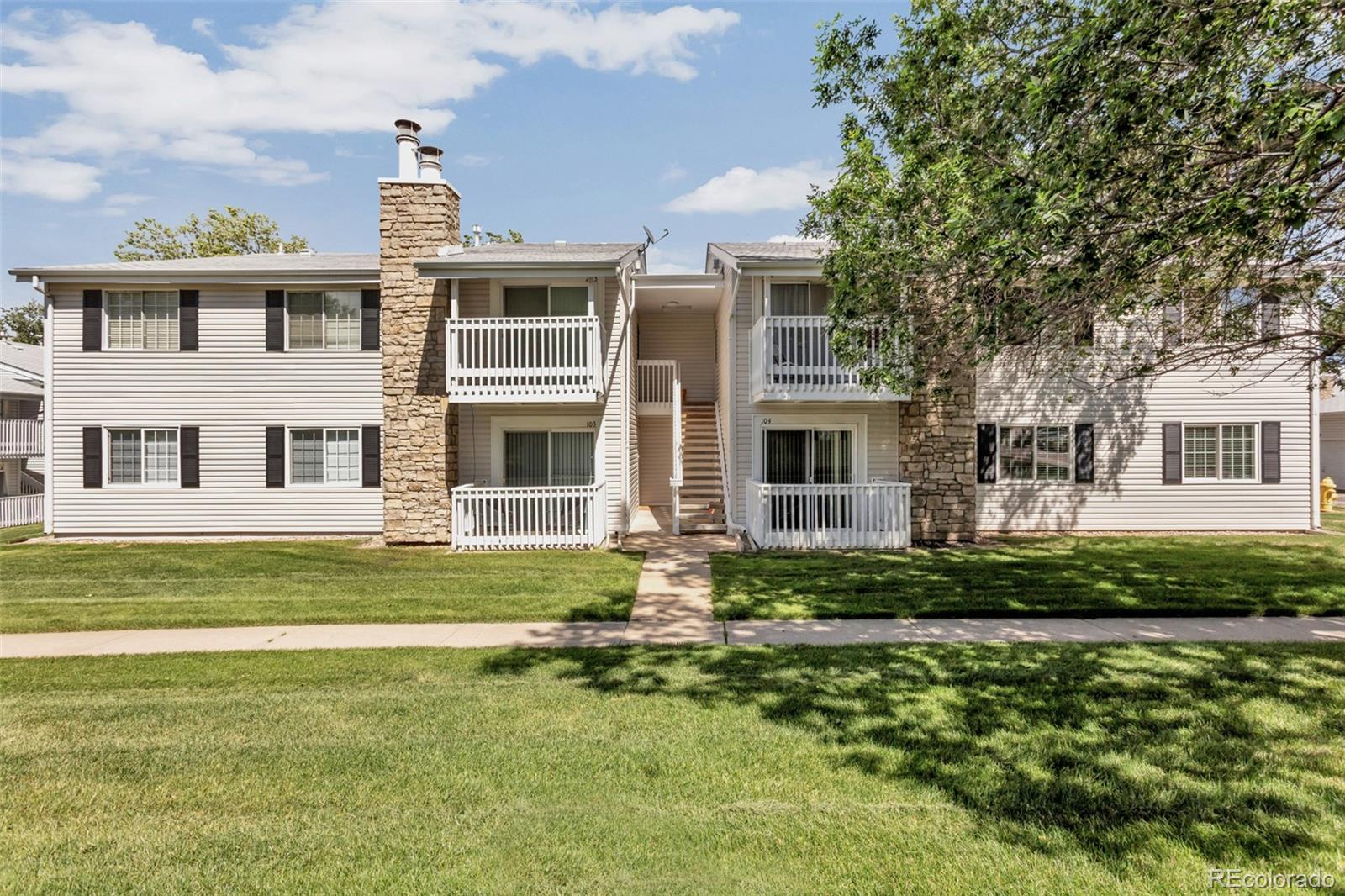  Aurora Condo / Townhome | MLS #: 686563314453 E Jewell Avenue 104, Aurora Beds: 2 Baths: 2 Price: $220,000
