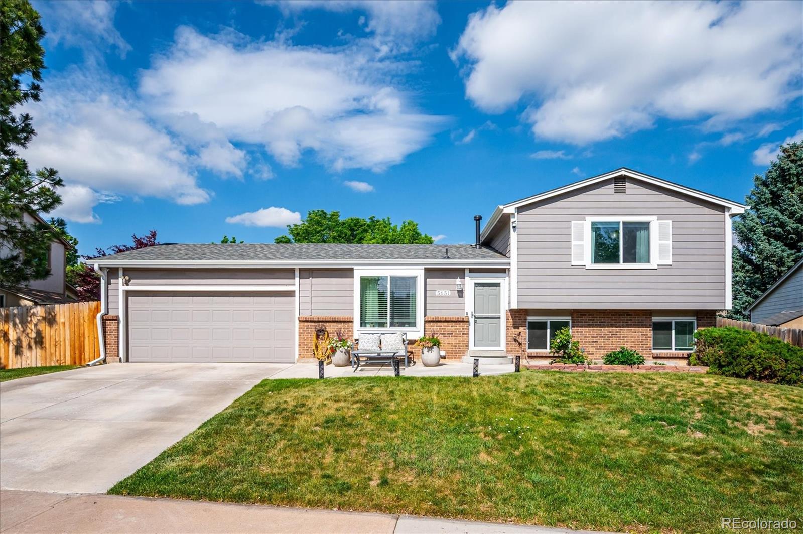  Littleton Home | MLS #: 53738755651 S Parfet Street, Littleton Beds: 4 Baths: 2 Price: $548,000