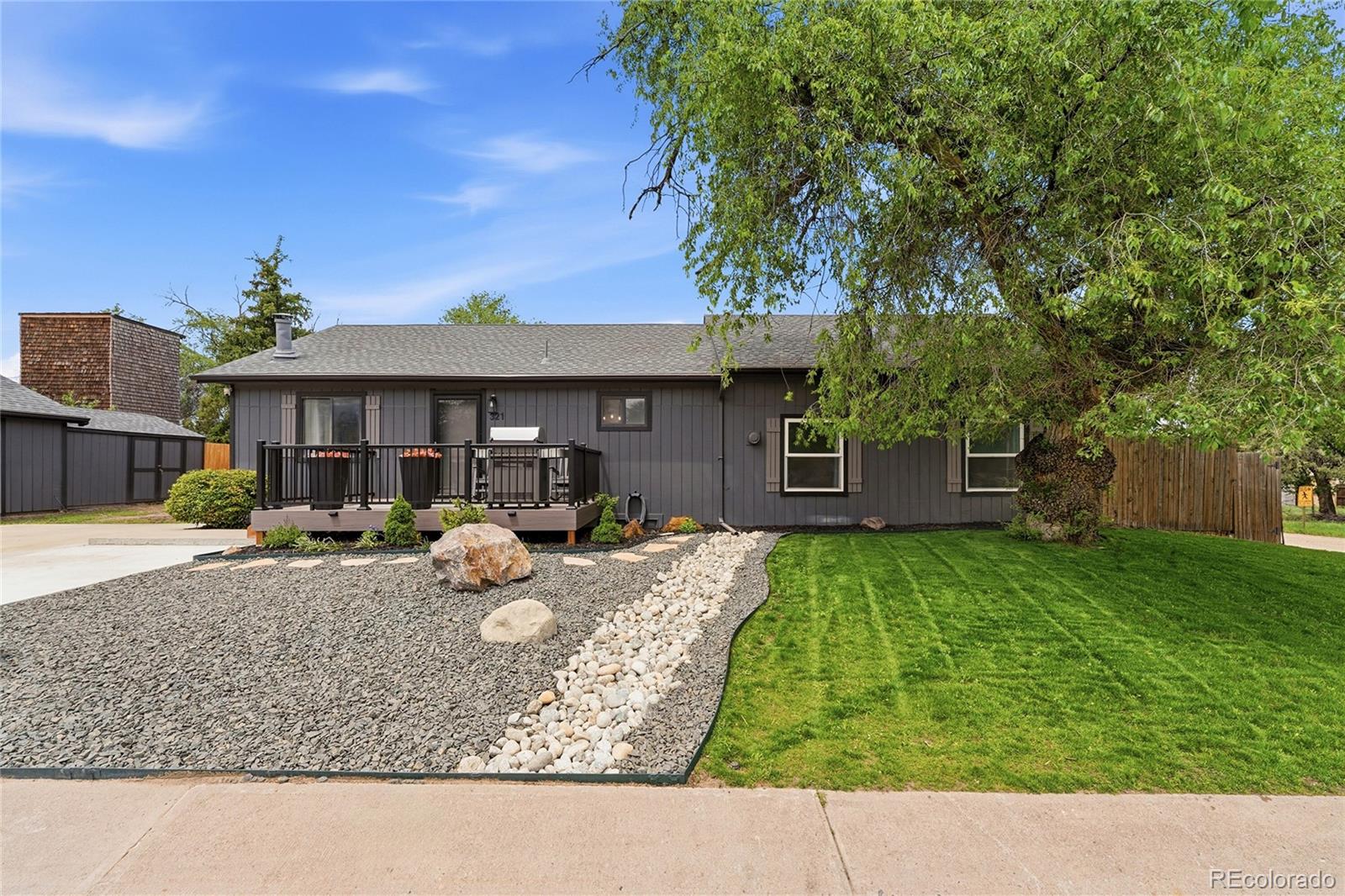 321  ute avenue, Kiowa sold home. Closed on 2026-08-07 for $499,997.