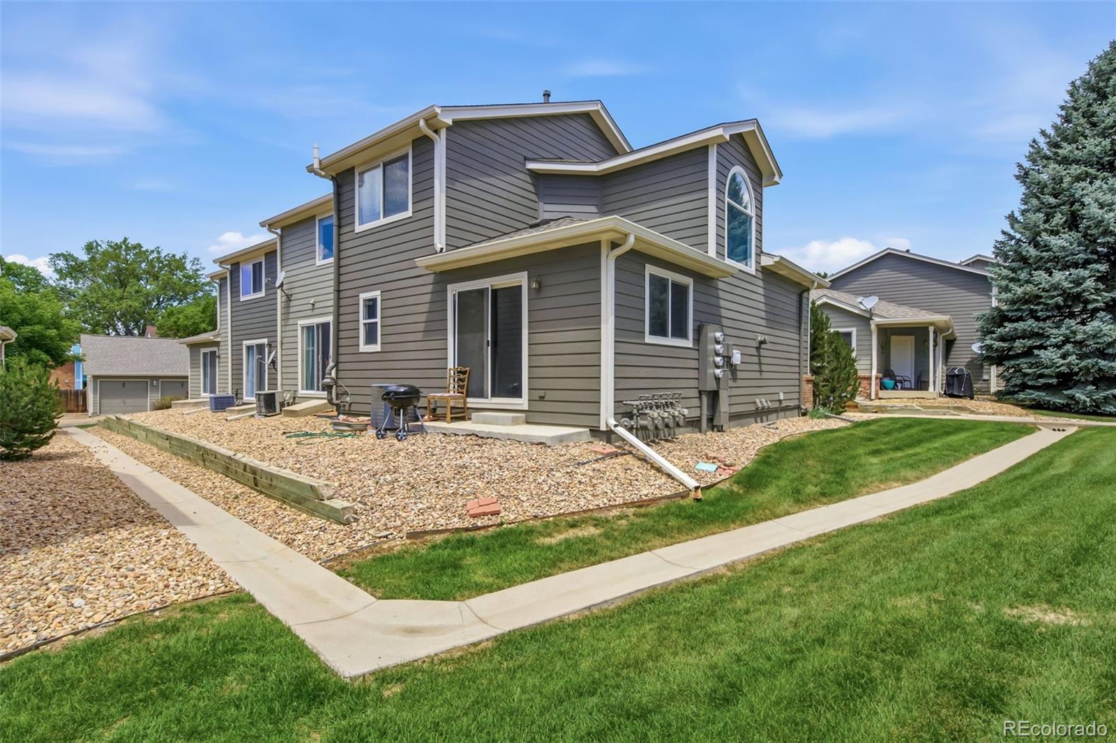 51 21st avenue, Longmont sold home. Closed on 2026-07-13 for $343,900.