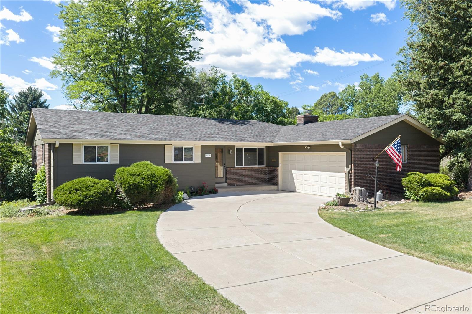 Columbine Hills Littleton Home | MLS #: 78988585876 W Canyon Avenue, Littleton Beds: 4 Baths: 3 Price: $640,000
