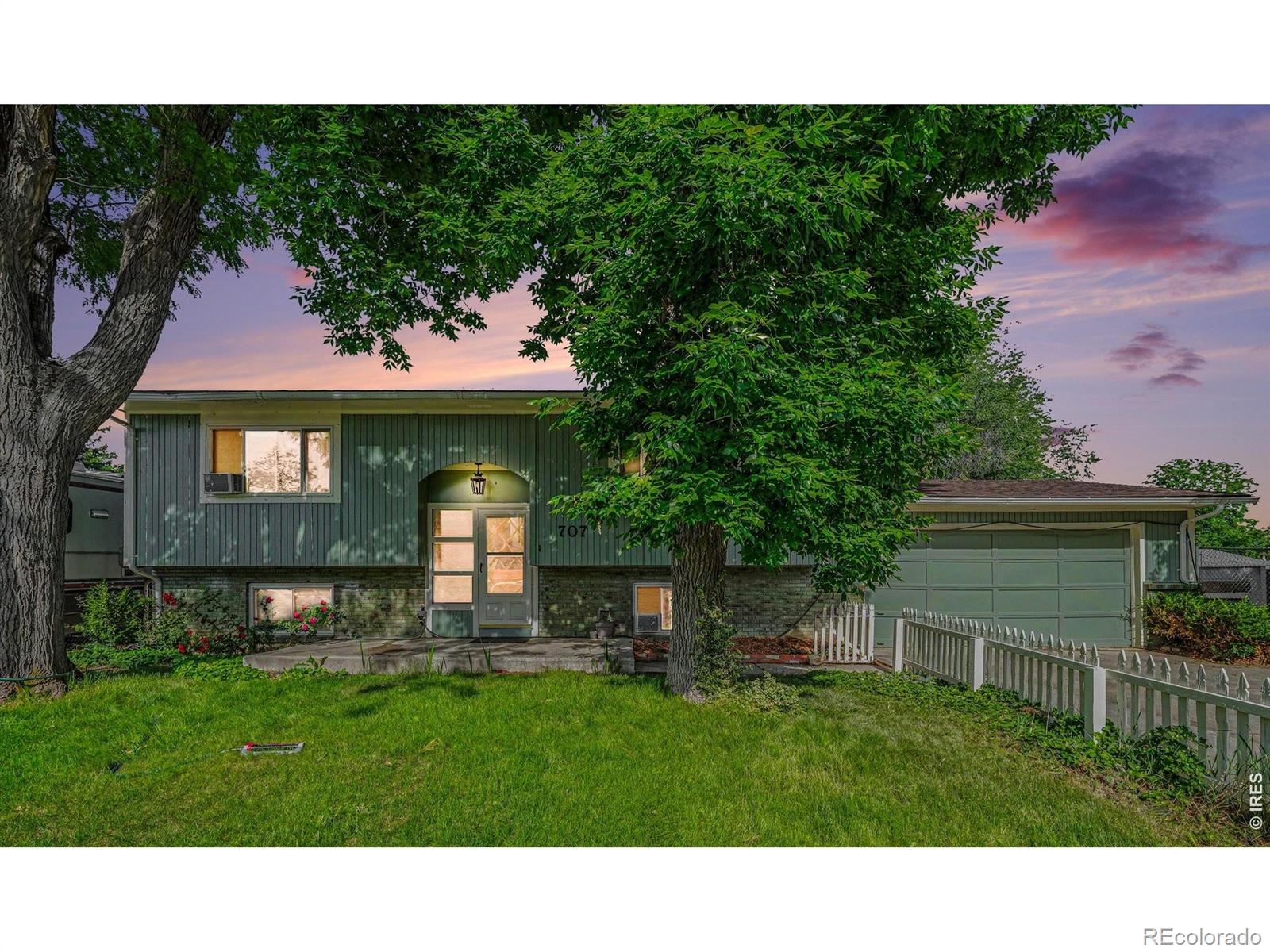 Loch Lon Loveland Home | MLS #: 4567891061243707 S Del Norte Avenue, Loveland Beds: 5 Baths: 2 Price: $459,900