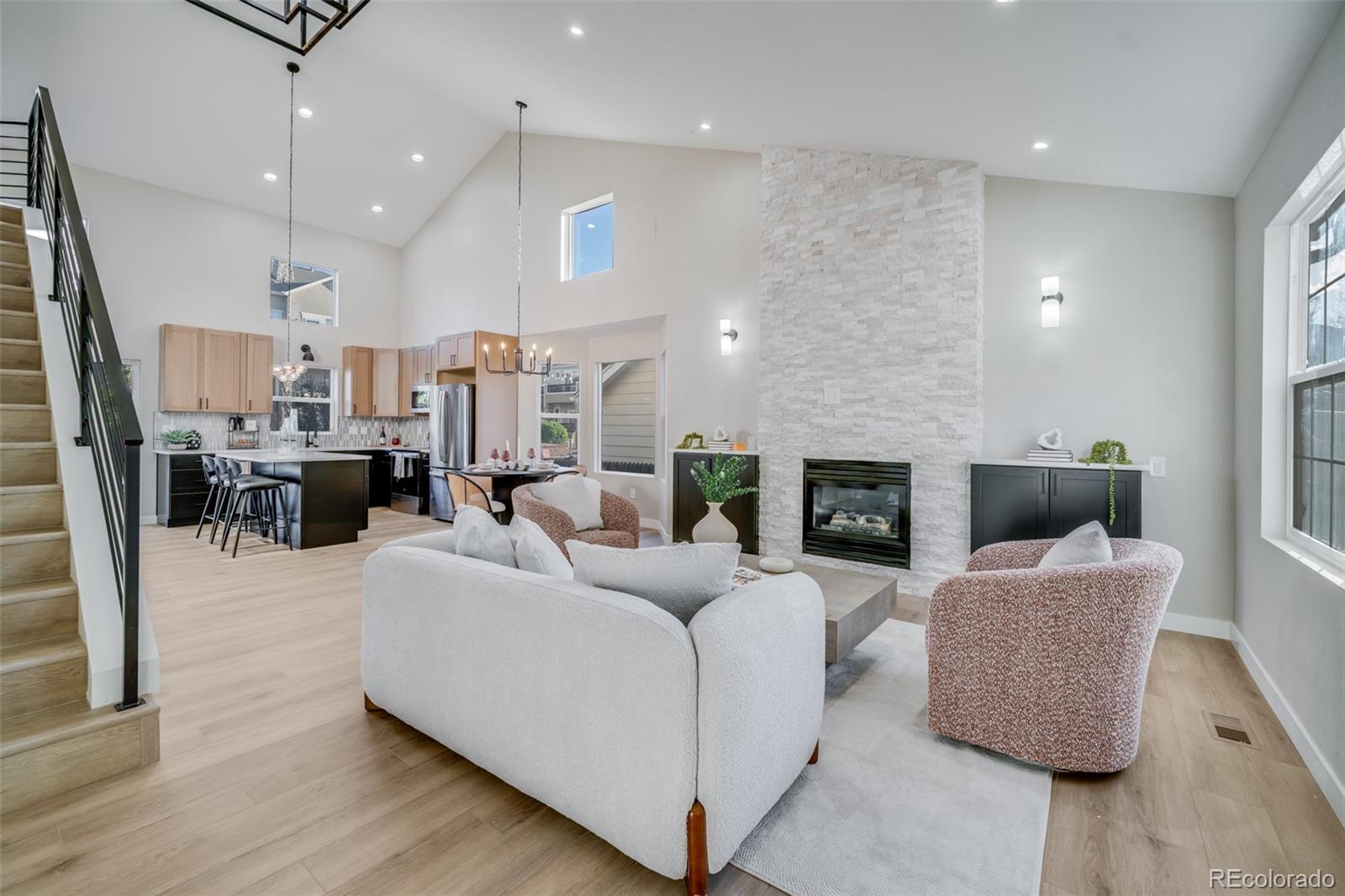  Henderson Home | MLS #: 952304210216 E 112th Way, Henderson Beds: 4 Baths: 4 Price: $550,000