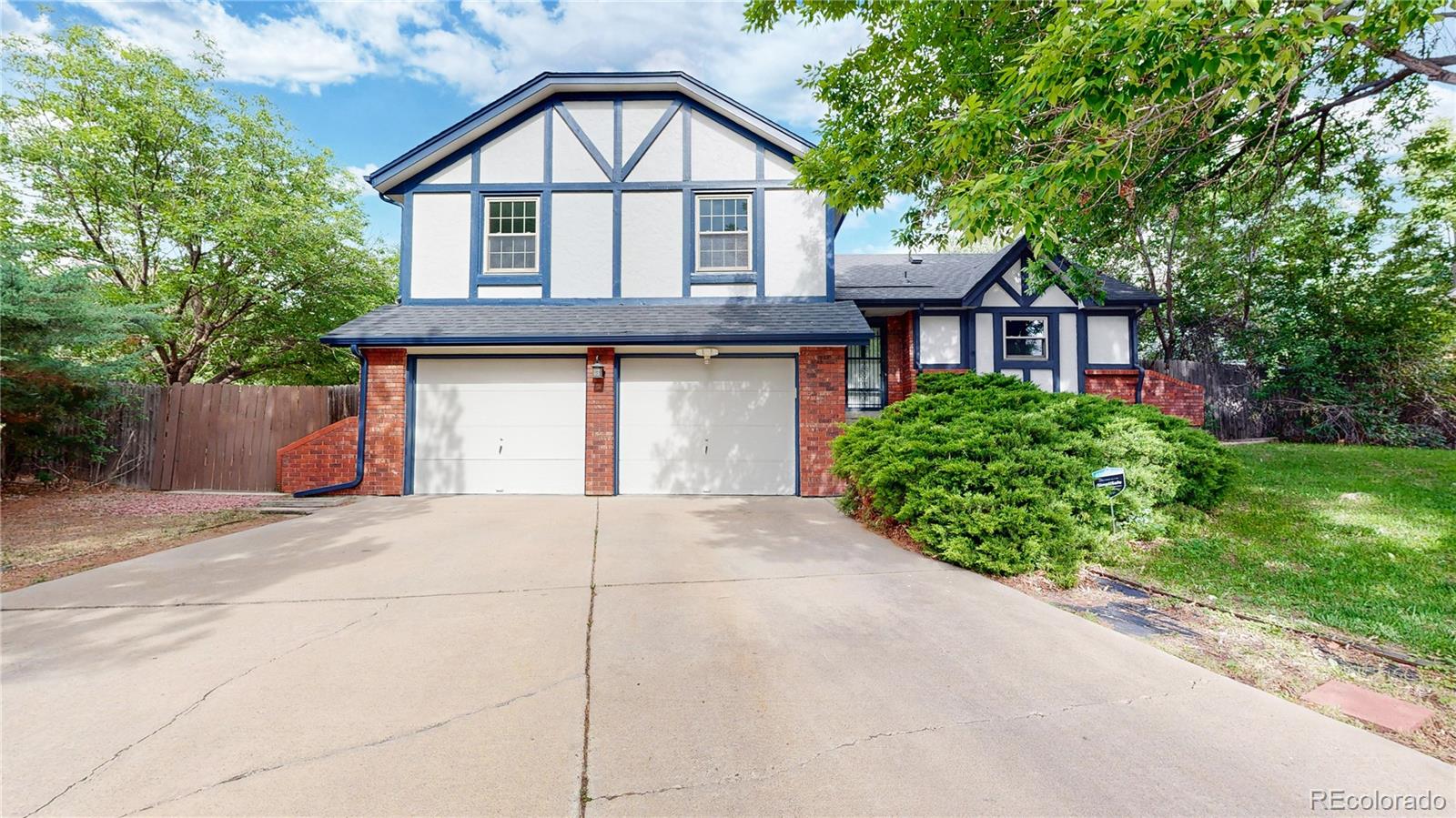  Broomfield Home | MLS #: 4141941490  Cottonwood Court, Broomfield Beds: 4 Baths: 4 Price: $595,000