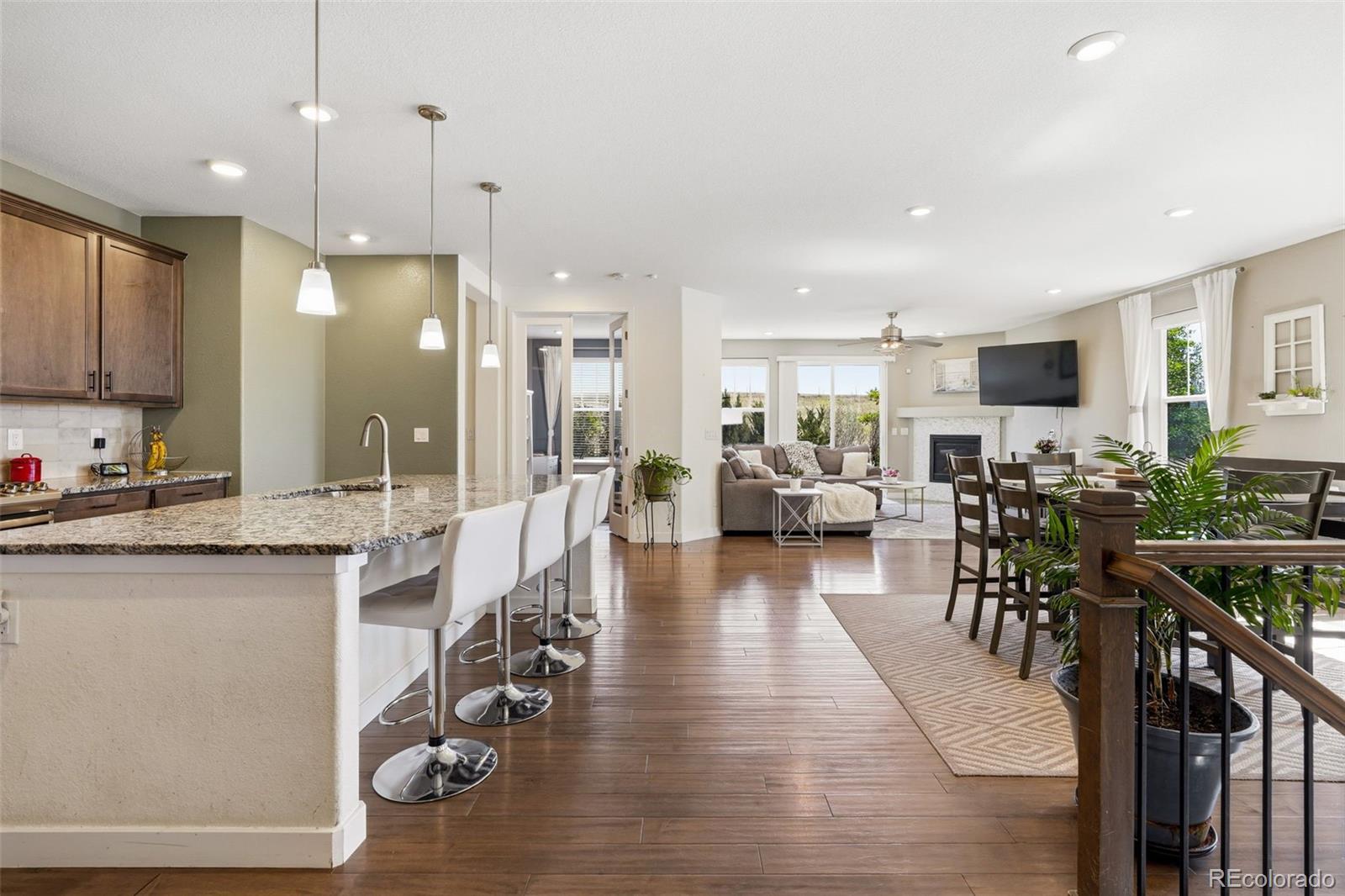  Aurora Home | MLS #: 180874627806 E Alder Drive, Aurora Beds: 3 Baths: 3 Price: $725,000