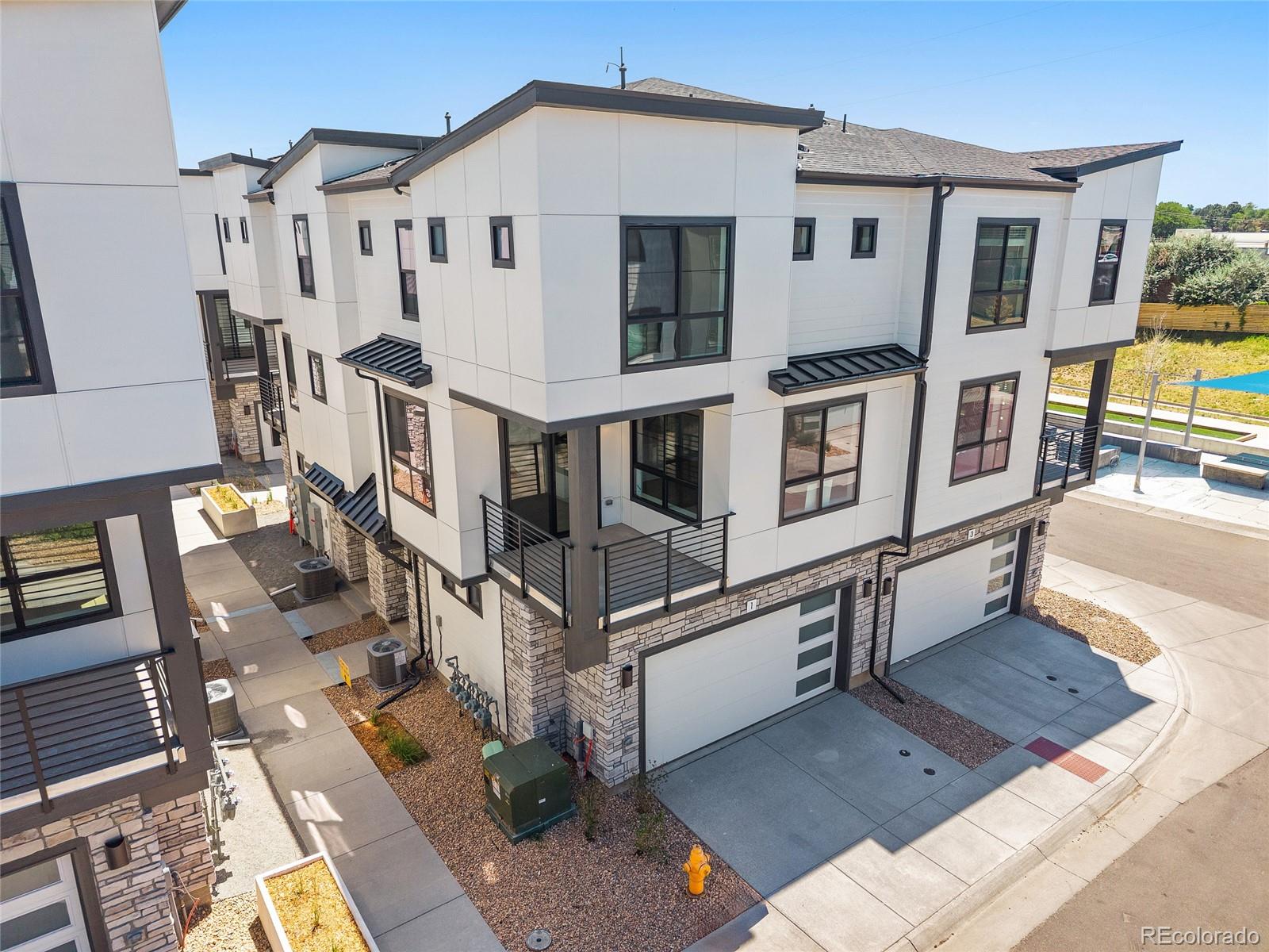 Virginia Village Denver Home | MLS #: 43884962062 S Holly Street, Denver Beds: 2 Baths: 3 Price: $499,990