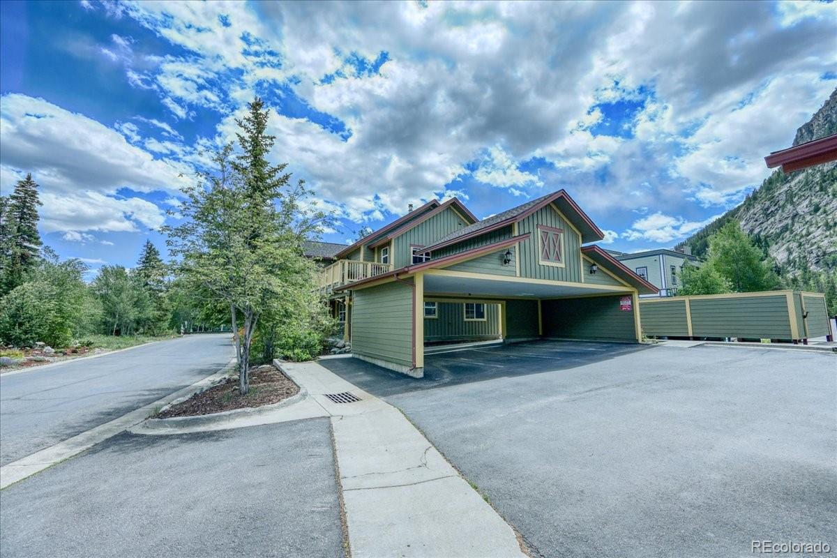 300 streamside lane, Frisco sold home. Closed on 2026-07-16 for $565,000.