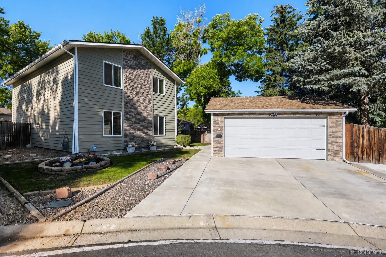  Broomfield Home | MLS #: 27386126654 W 96th Avenue, Broomfield Beds: 4 Baths: 3 Price: $565,000