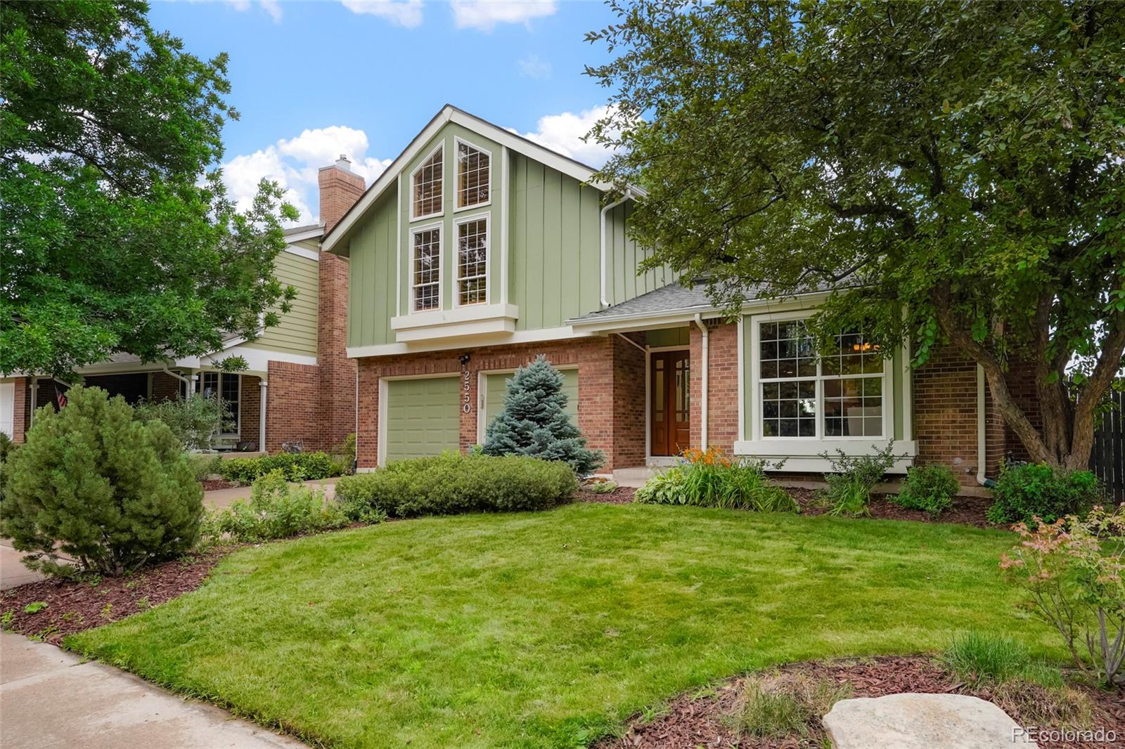 Southpark Littleton Home | MLS #: 28887322550 W Long Circle, Littleton Beds: 4 Baths: 3 Price: $965,000