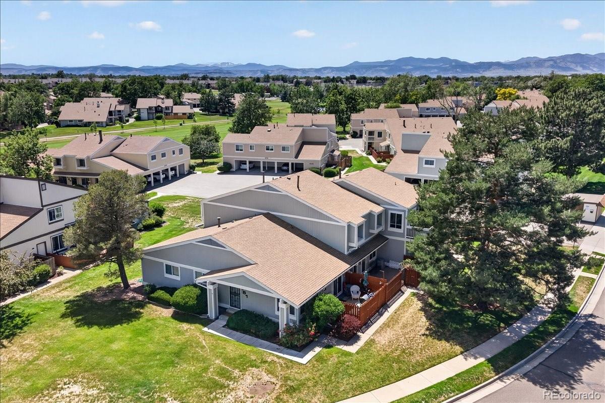  Arvada Condo / Townhome | MLS #: 61523428741  Chase Drive 153, Arvada Beds: 2 Baths: 2 Price: $282,900