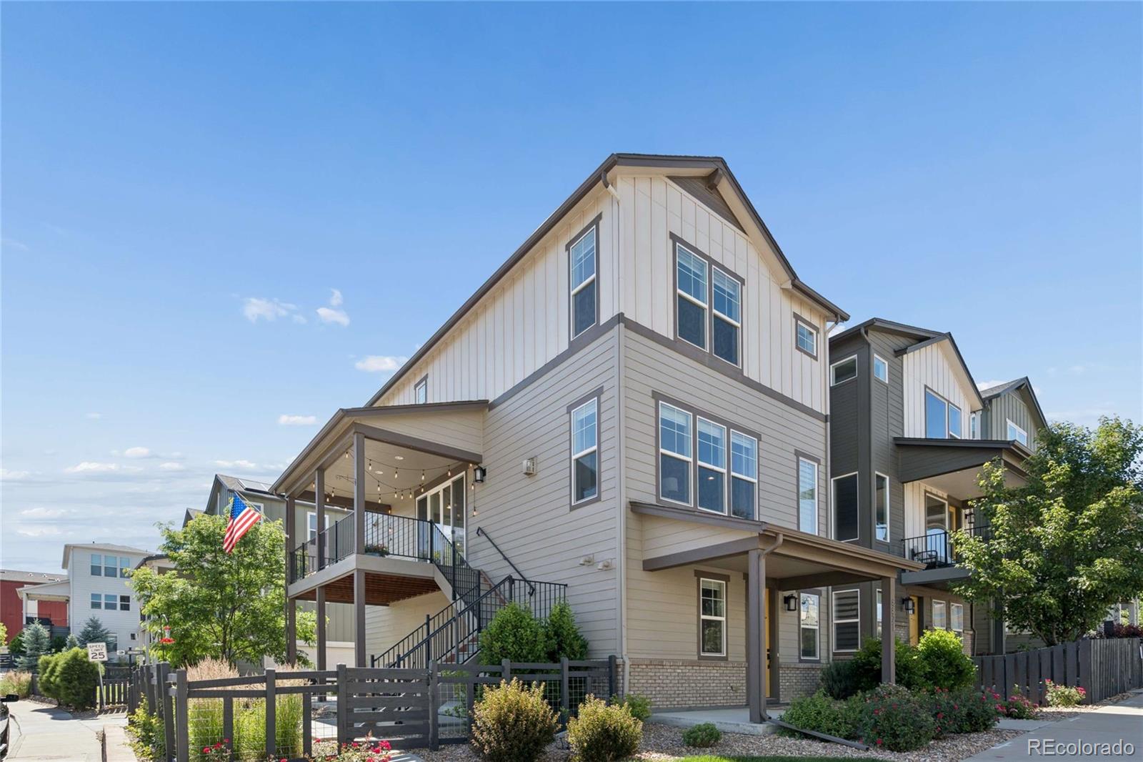  Littleton Home | MLS #: 42320928871  Southurst Street, Littleton Beds: 3 Baths: 3 Price: $689,000