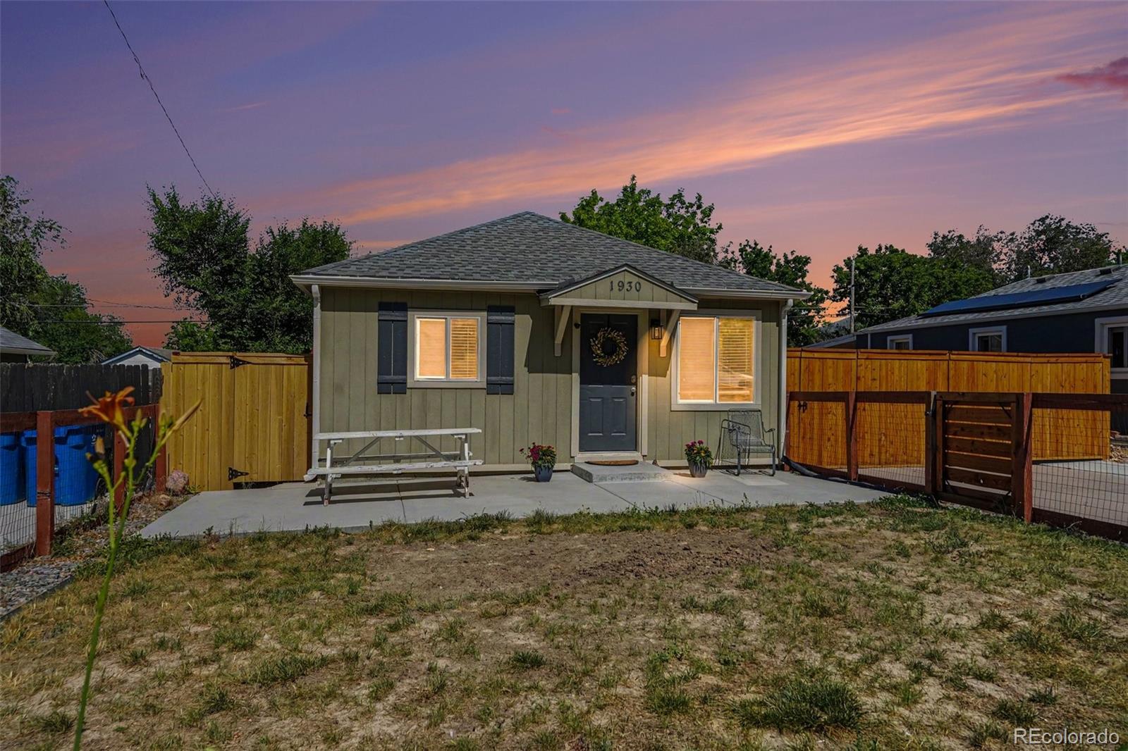 Edgewater Lakewood Home | MLS #: 89433601930  Kendall Street, Lakewood Beds: 2 Baths: 1 Price: $525,000