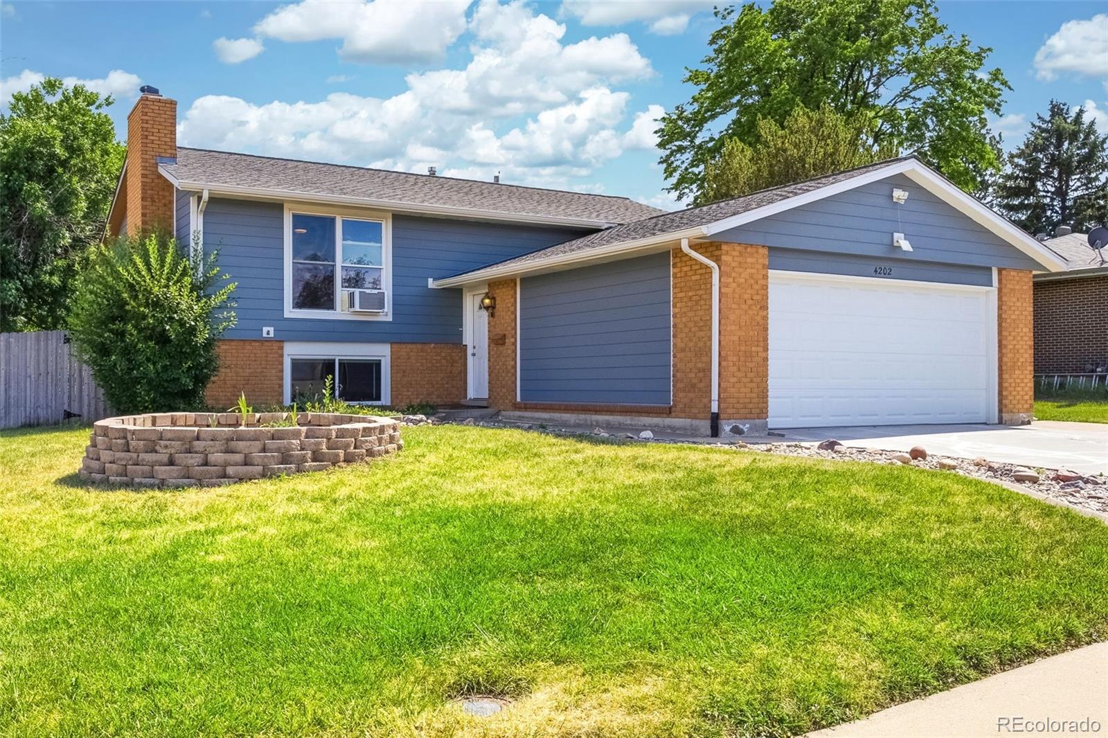 Bow Mar Heights Denver Home | MLS #: 20601054202 W Rice Place, Denver Beds: 4 Baths: 3 Price: $499,900
