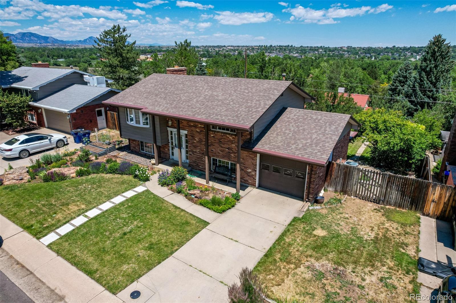  Arvada Home | MLS #: 895698212467 W 67th Avenue, Arvada Beds: 4 Baths: 2 Price: $620,000