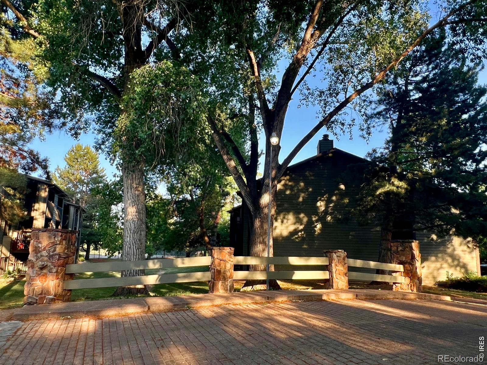 925  columbia road, Fort Collins sold home. Closed on 2026-08-18 for $199,500.