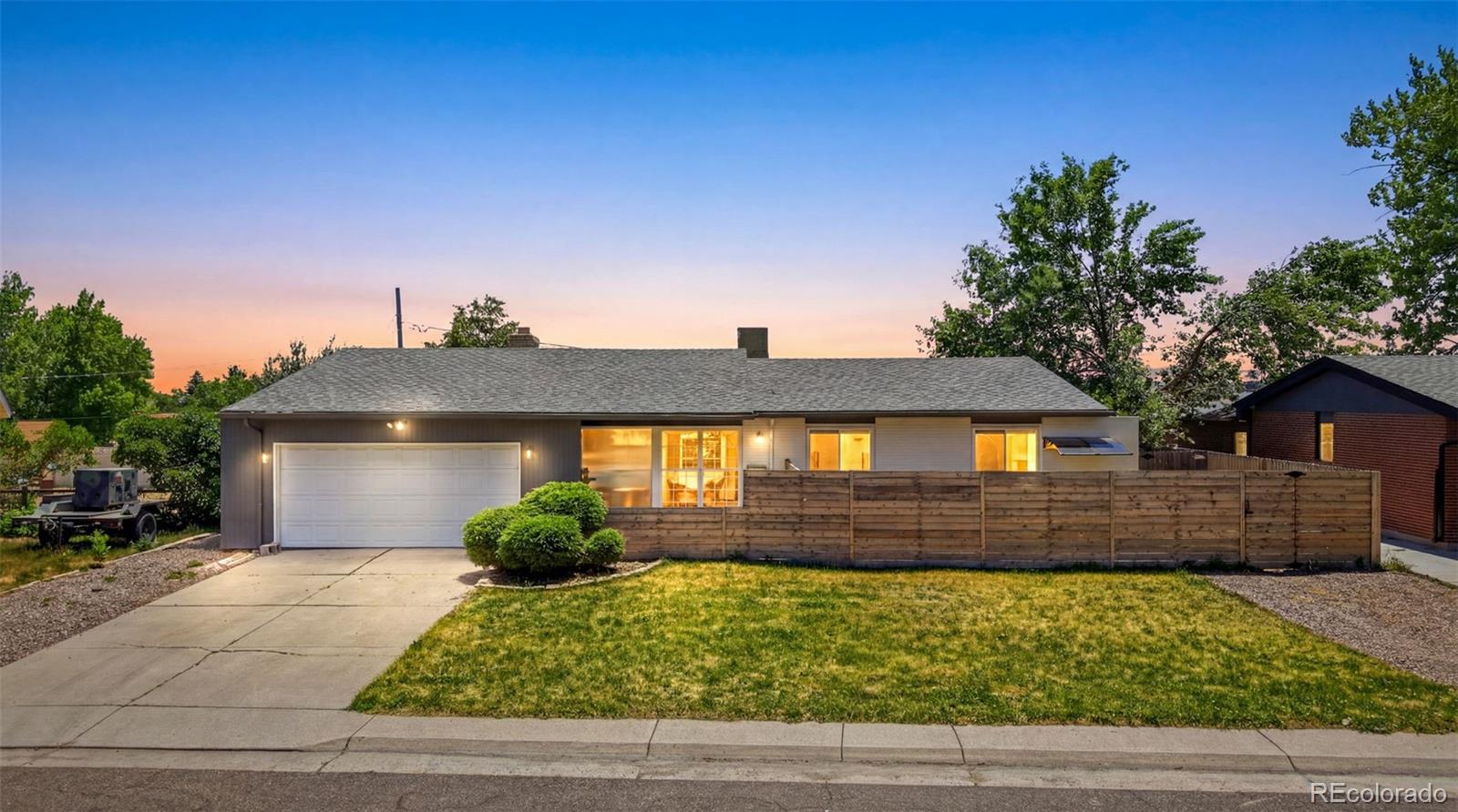  Arvada Home | MLS #: 422822212220 W 60th Avenue, Arvada Beds: 4 Baths: 3 Price: $639,900