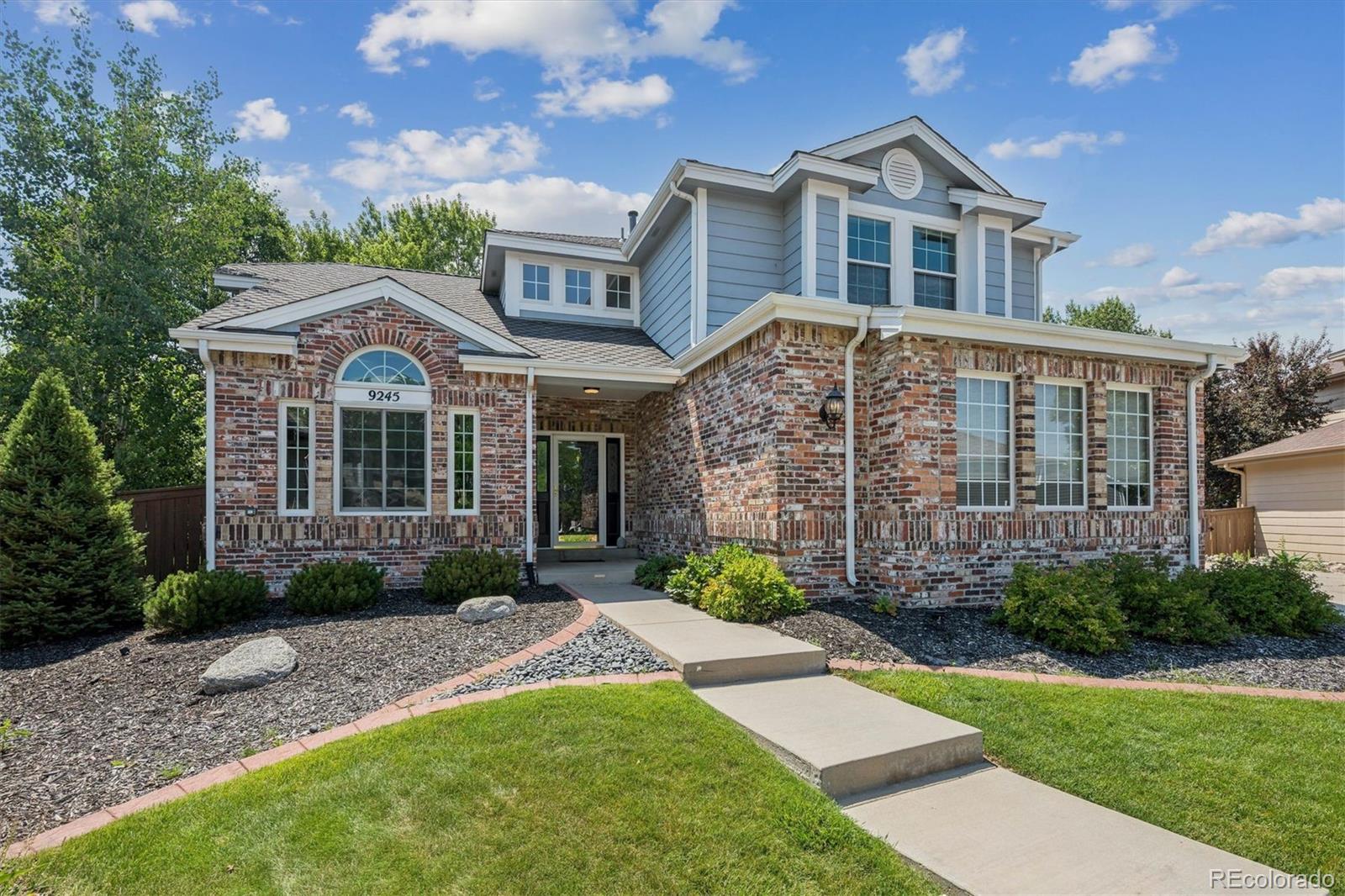  Highlands Ranch Home | MLS #: 25977069245  Mountain Brush Court, Highlands Ranch Beds: 5 Baths: 4 Price: $800,000