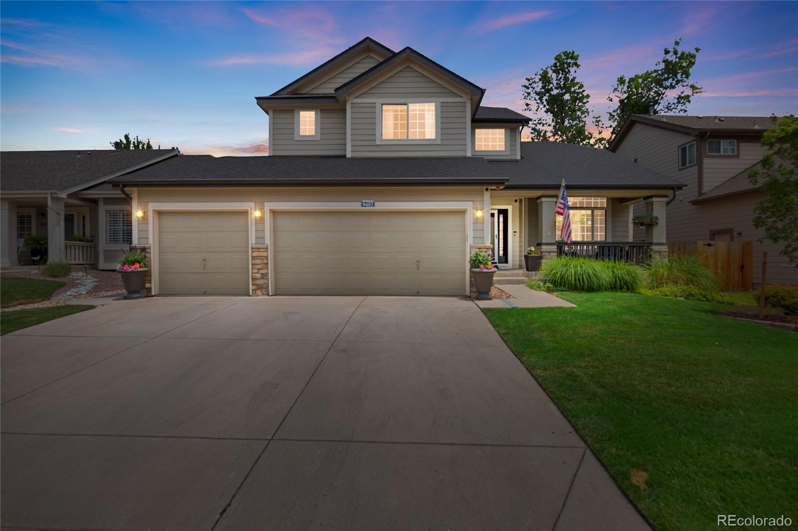  Littleton Home | MLS #: 75895739487 W Vandeventor Drive, Littleton Beds: 6 Baths: 4 Price: $925,000