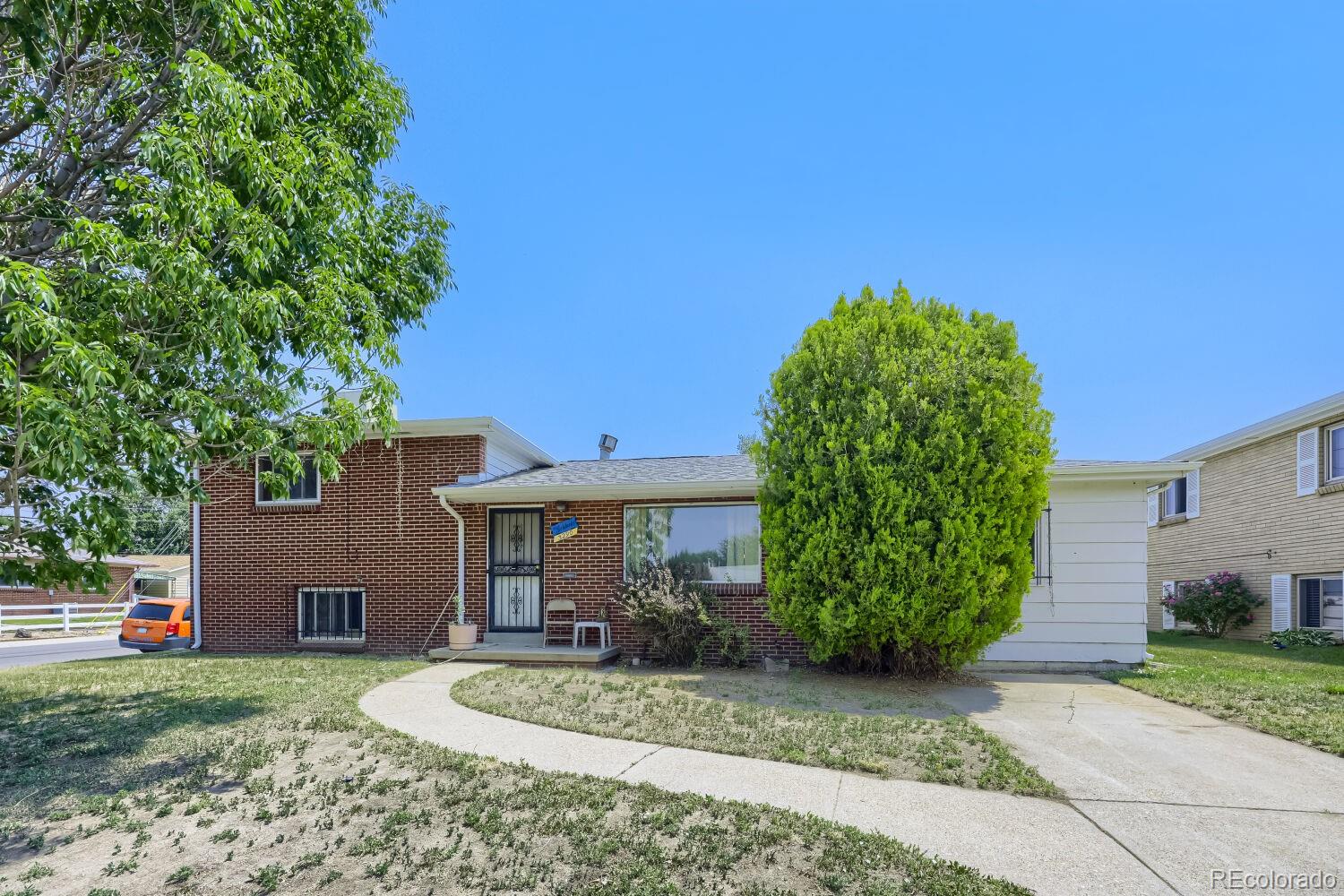  Denver Home | MLS #: 70883633290  Ivy Street, Denver Beds: 5 Baths: 3 Price: $525,000