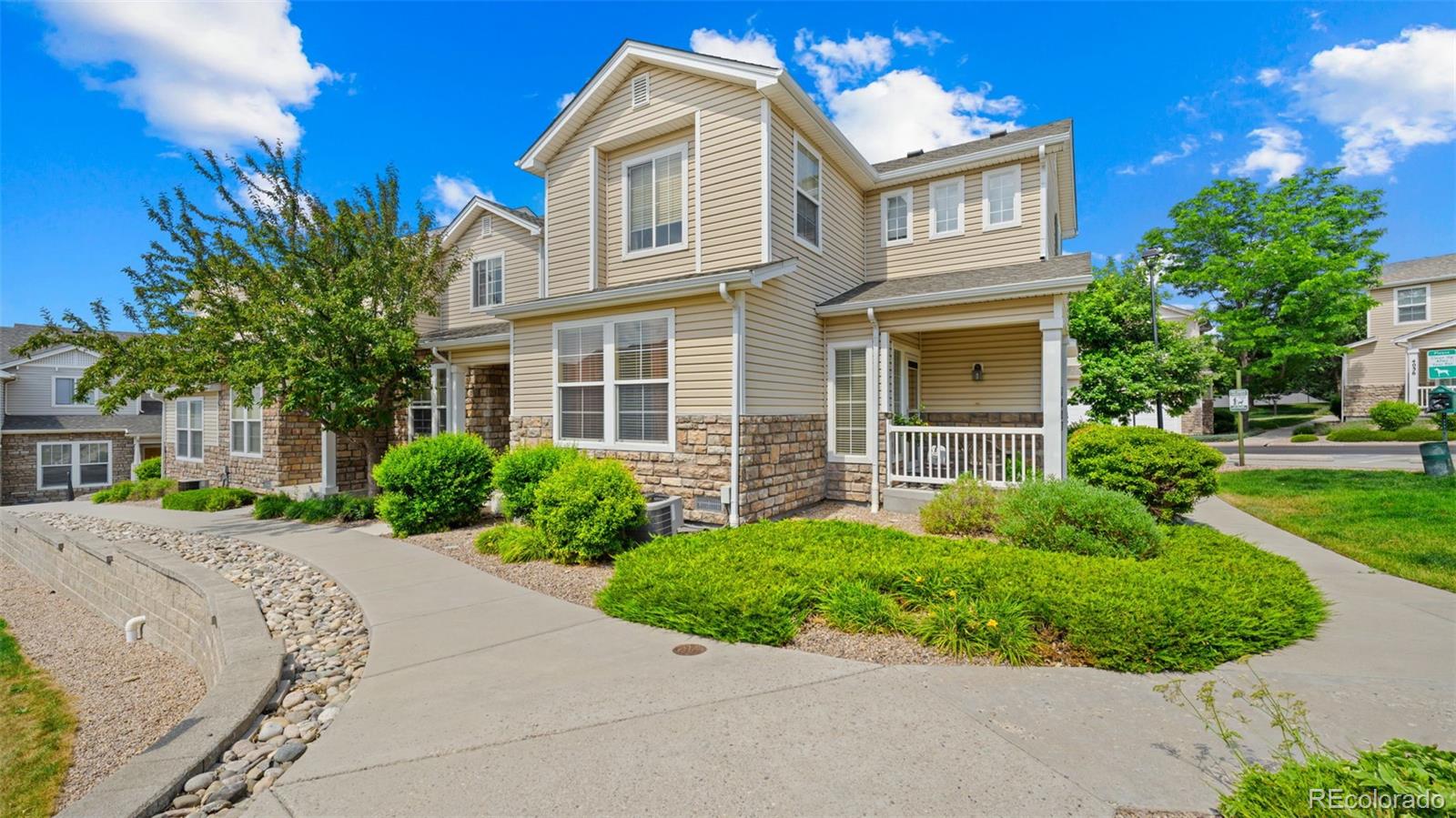  Colorado Springs Condo / Townhome | MLS #: 73910794023  Diamond Ridge View , Colorado Springs Beds: 2 Baths: 3 Price: $345,000