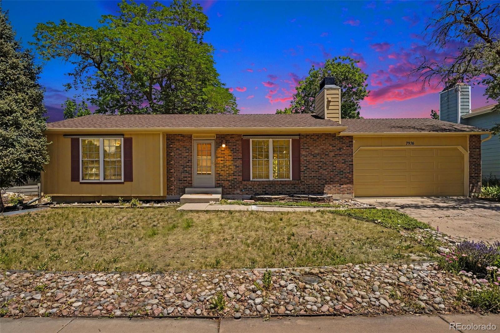 Littleton Home | MLS #: 92386007976 S Flower Street, Littleton Beds: 4 Baths: 2 Price: $575,000