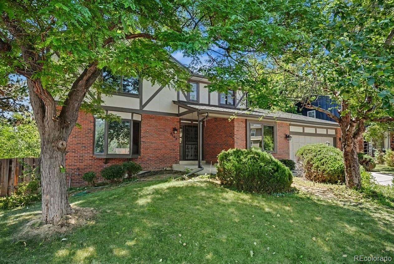  Englewood Home | MLS #: 39582186102 S Lima Way, Englewood Beds: 4 Baths: 3 Price: $880,000