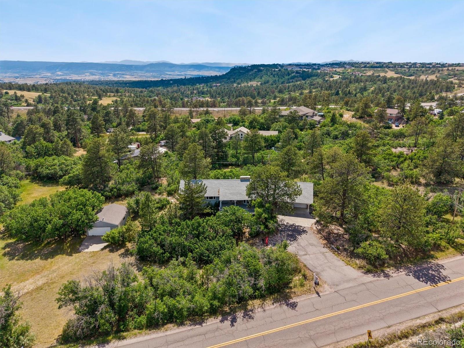  Castle Rock Home | MLS #: 98532595781 N Lariat Drive, Castle Rock Beds: 6 Baths: 3 Price: $875,000