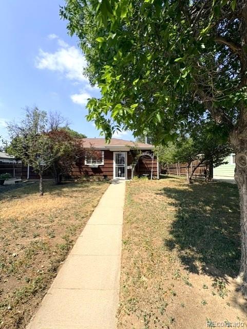  Aurora Home | MLS #: 64503841125  Xanadu Street, Aurora Beds: 2 Baths: 2 Price: $330,000
