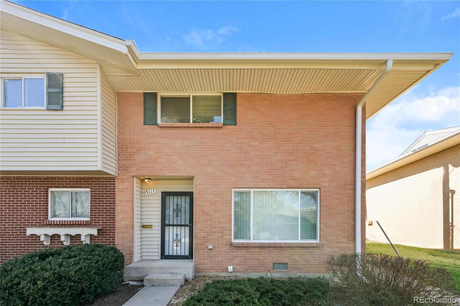 Cherry Creek Denver Condo / Townhome | MLS #: 41648009117 E Mansfield Avenue , Denver Beds: 3 Baths: 3 Price: $299,000