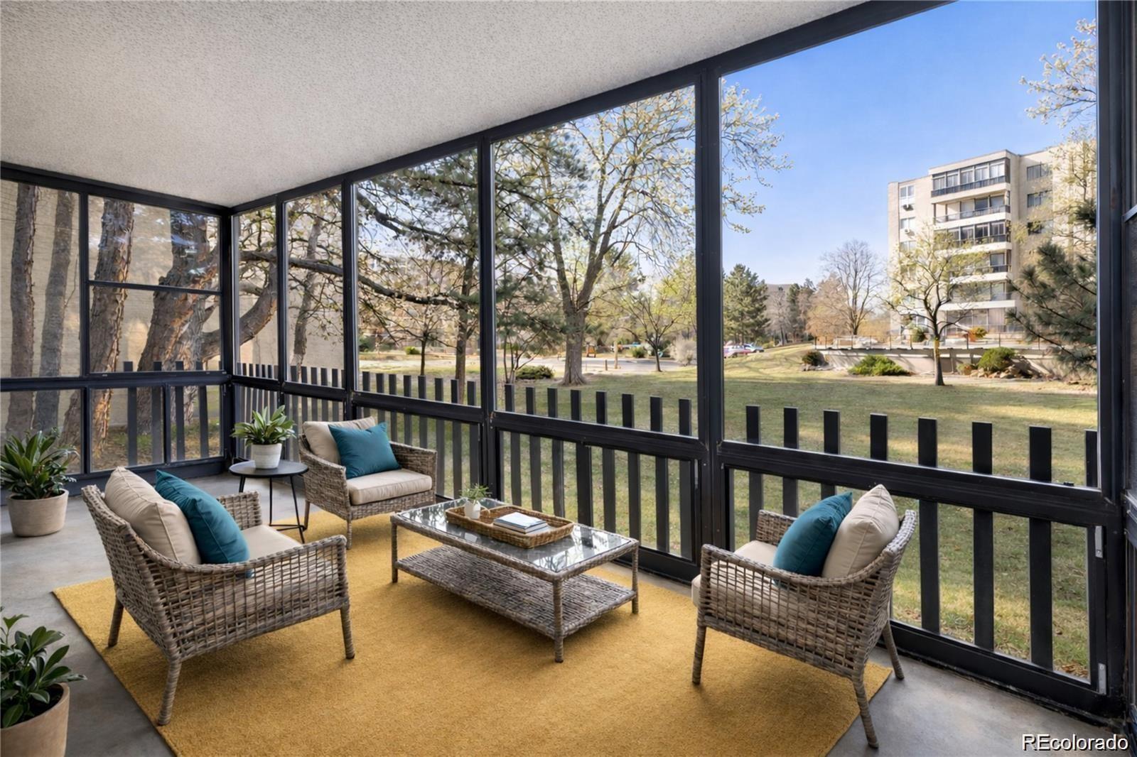 Heather Gardens Aurora Condo / Townhome | MLS #: 447618514001 E Marina Drive 103, Aurora Beds: 2 Baths: 2 Price: $235,000