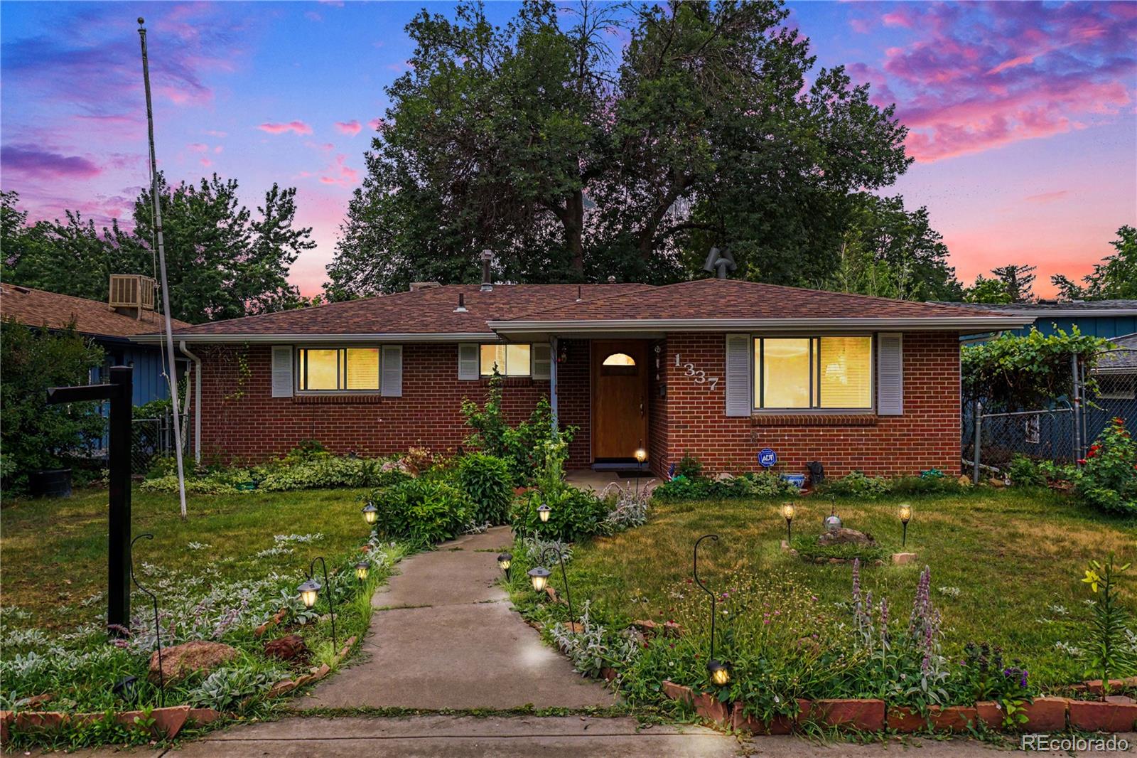  Longmont Home | MLS #: 69694351337  Sharpe Place, Longmont Beds: 2 Baths: 1 Price: $400,000