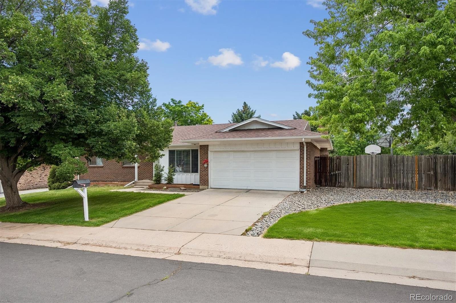 Hutchinson Heights Aurora Home | MLS #: 60649272596 S Pagosa Street, Aurora Beds: 3 Baths: 2 Price: $425,000