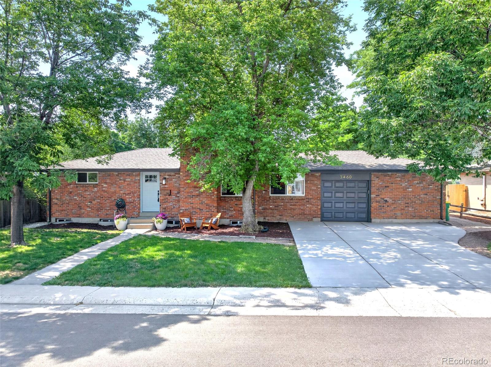  Littleton Home | MLS #: 94795843460 W Berry Place, Littleton Beds: 4 Baths: 2 Price: $599,000