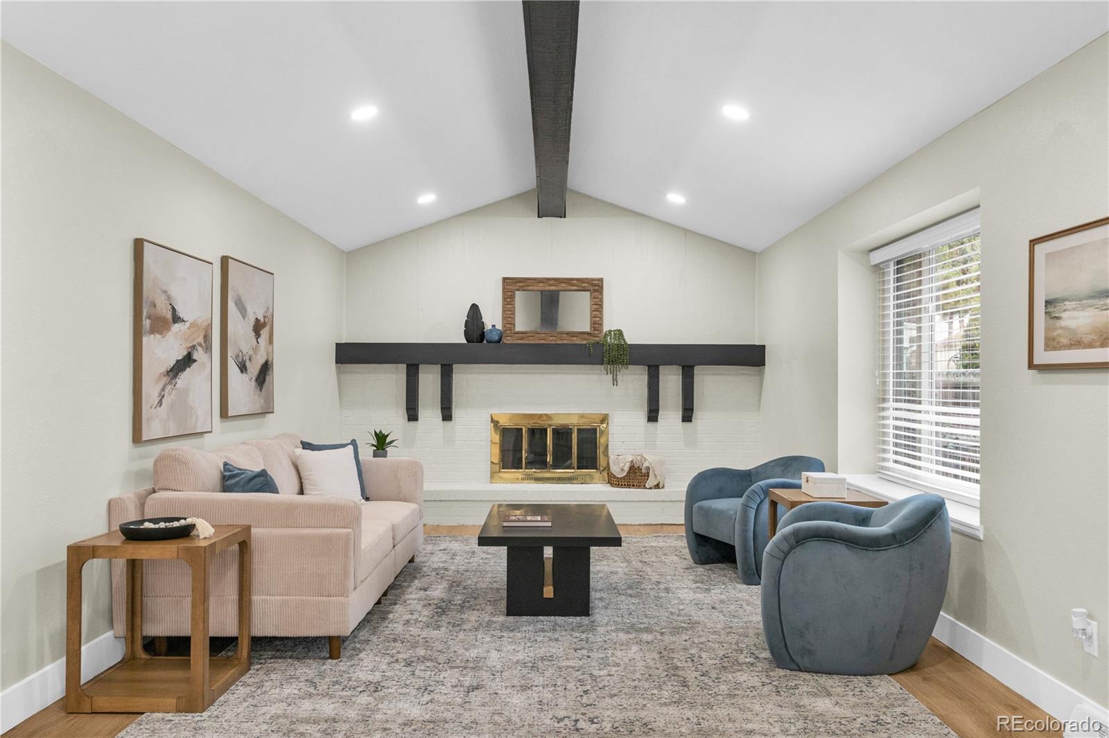  Aurora Home | MLS #: 664901918202 E Kent Place, Aurora Beds: 6 Baths: 4 Price: $595,000