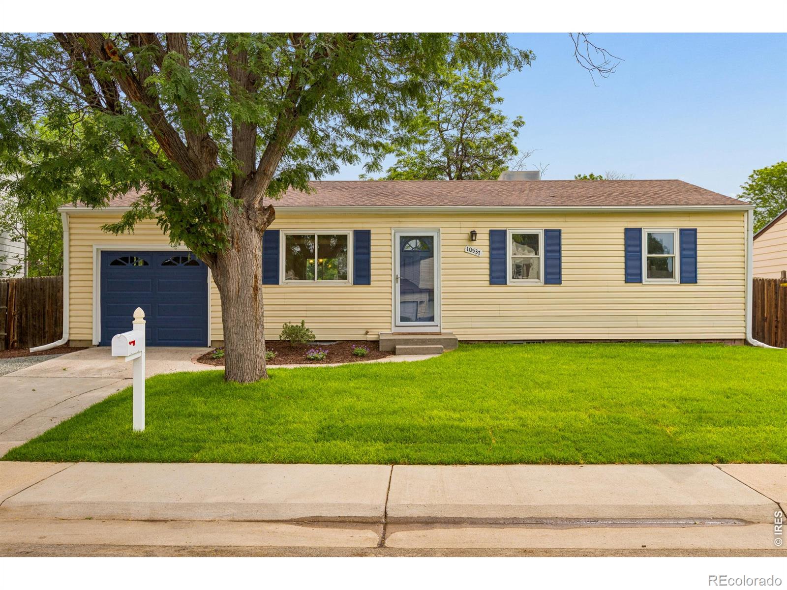  Broomfield Home | MLS #: 456789106275710537 W 107th Avenue, Broomfield Beds: 4 Baths: 2 Price: $500,000