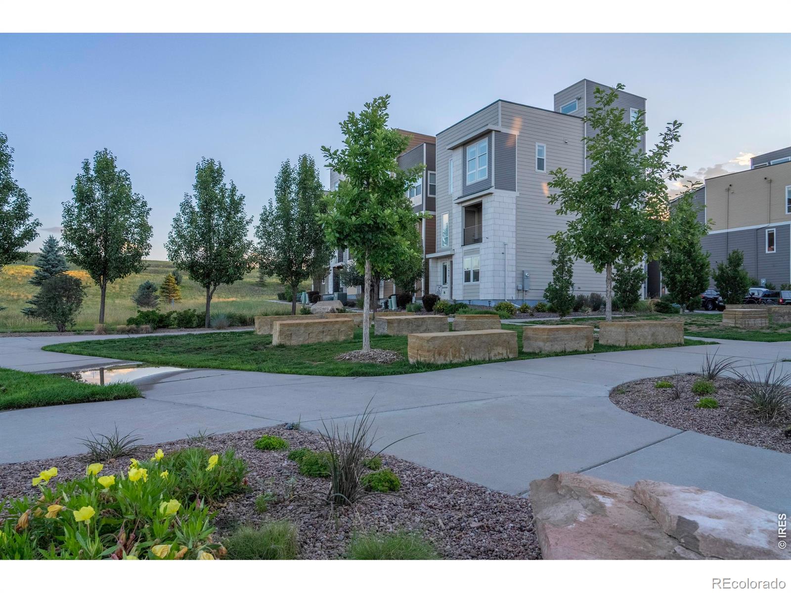  Broomfield Home | MLS #: 456789106287111959  Mountview Lane, Broomfield Beds: 3 Baths: 3 Price: $674,900