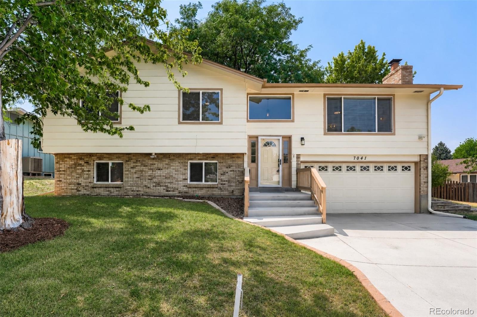  Englewood Home | MLS #: 38950727041 S Quince Street, Englewood Beds: 4 Baths: 3 Price: $650,000